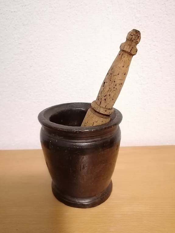 Altro per cucinare: Alter Mörser aus Holz, Holzmörser – Usato da Inwil venduto da Dance78 4