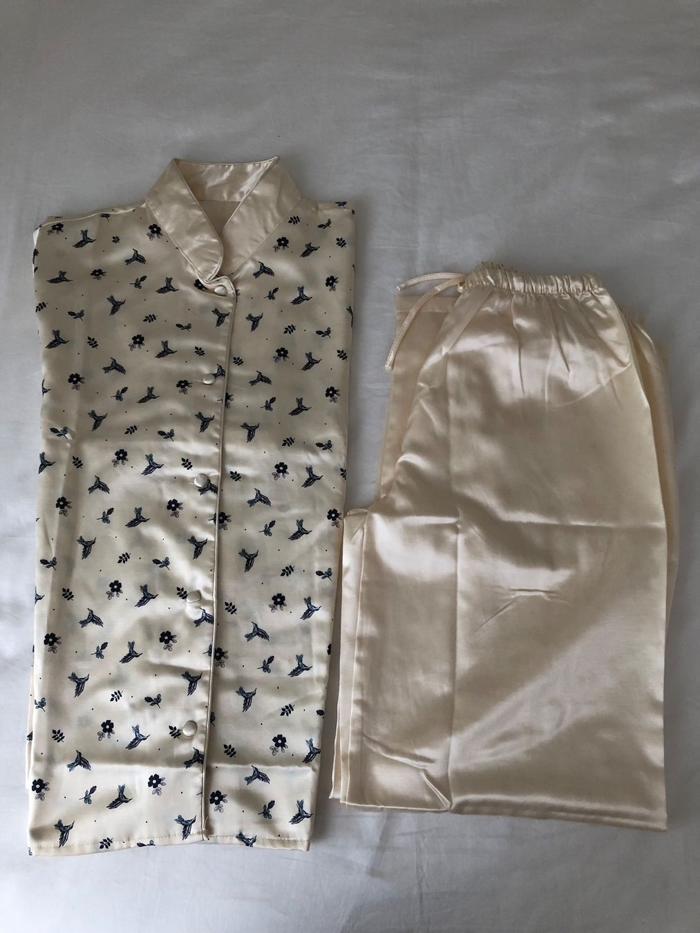 Negligees & Pyjamas: Pyjama – Gebraucht aus Zürich von joa_xg9v 1