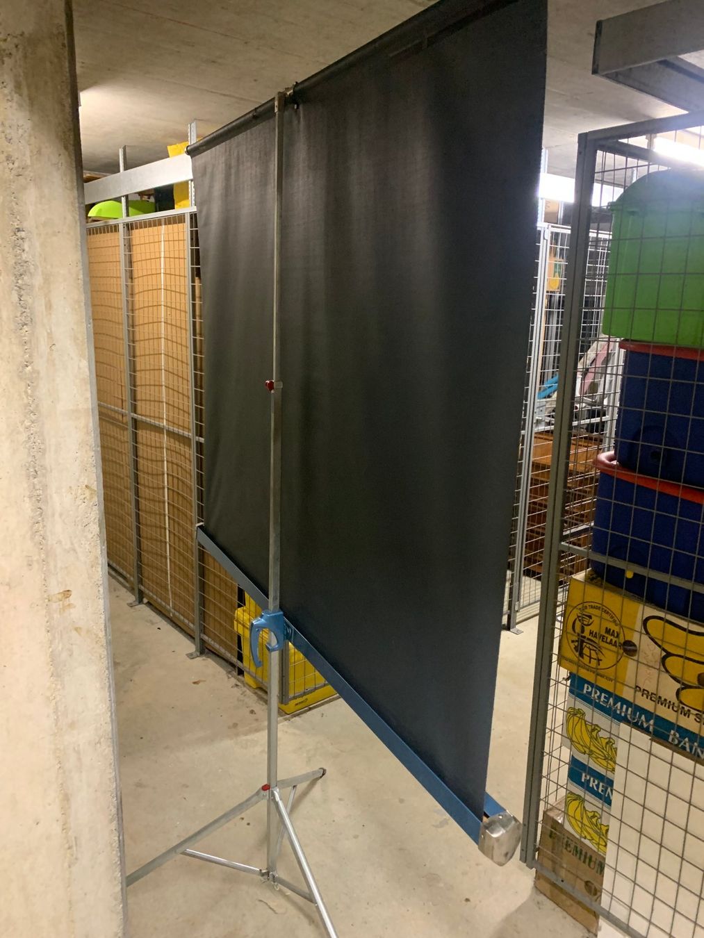 Altri Accessori: Écran de projection Da-Lite Challenger VINTAGE – Usato da genève venduto da MICRA 1