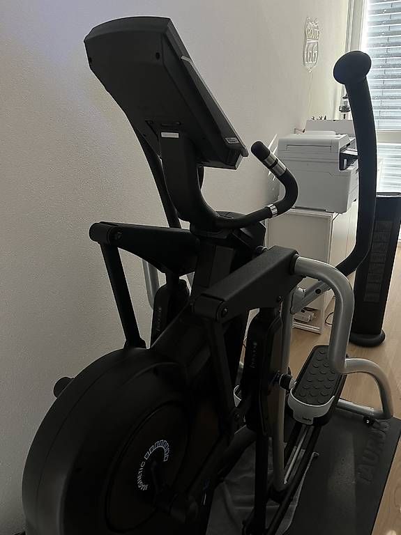 CardioStrong Hometrainer: Crosstrainer, vélo elliptique – Usato da Blonay venduto da Pompidu 2