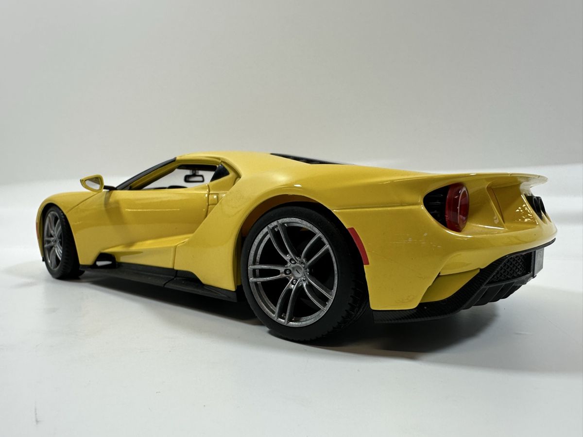 Maisto Modellini d'auto: Ford GT 1:18, gelb, MAISTO – Usato da Zofingen venduto da rf9_x2xt 3