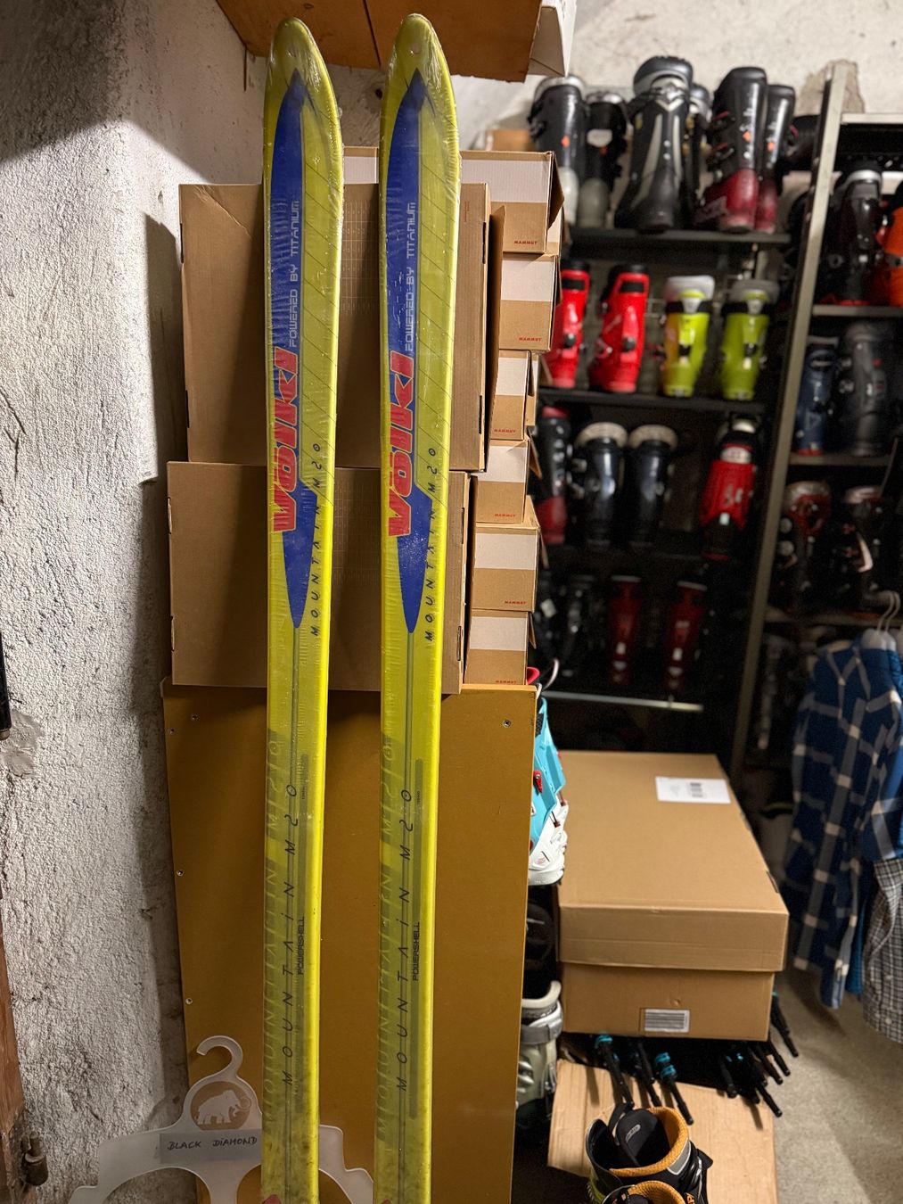 Völkl Skis: Völkl Mountain M20 Ski, NEU – Neu und originalverpackt aus Thusis von Strimer0