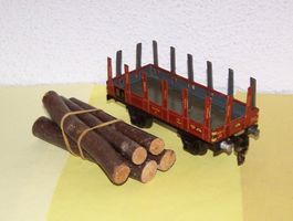 Märklin 0 1772 Rungenwagen mit Rundholzladung, schön+kompl.