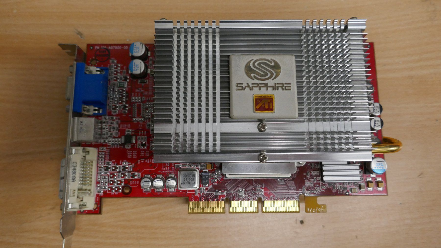 MSI Schede grafiche: Drei alte AGP Grafikkarten – Usato da Wenslingen venduto da FairlightCMI 1
