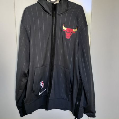 NBA CHICAGO BULLS THERMO SWEATSHIRT // Gr. L