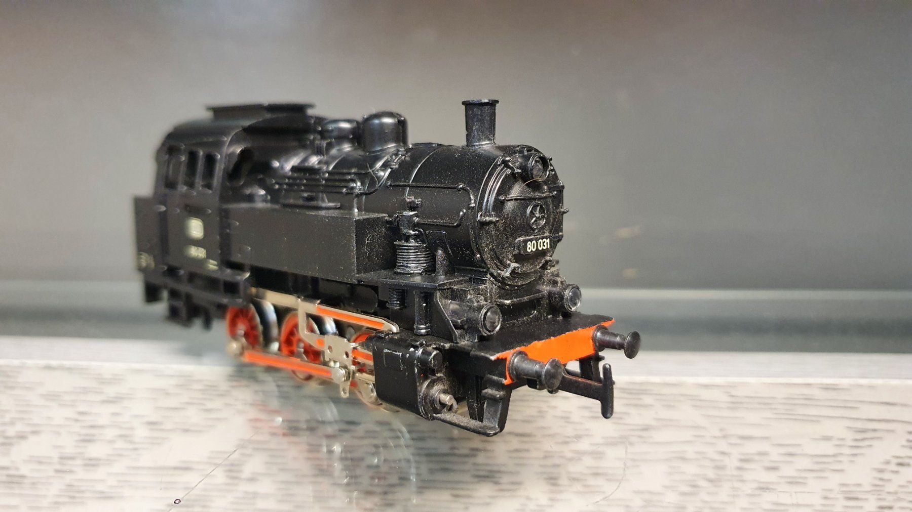 Märklin Modellini di ferrovie: MÄRKLIN: DB TENDERDAMPFLOK BR 80 – Usato da Biglen venduto da taunus82 4