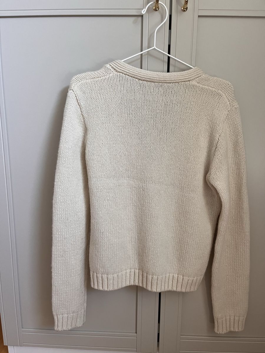 Brandy Melville Maglioni & Felpe: Cardigan Cremefarben  – Usato da Neudorf venduto da wen_9jfq 1