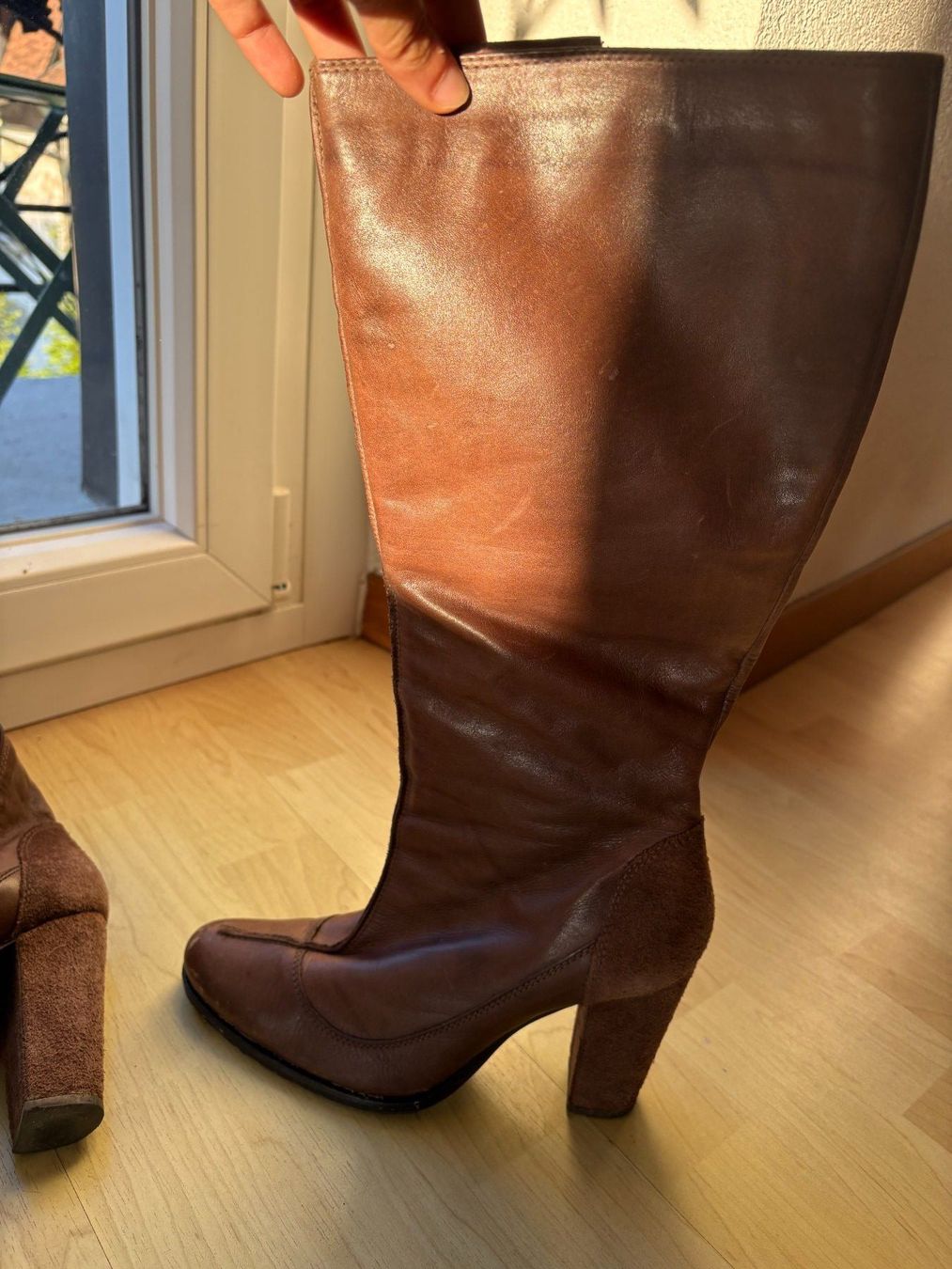 Scarpe da donna: Cantão brown leather boots 39 – Usato da Fribourg venduto da georgeabottino 1