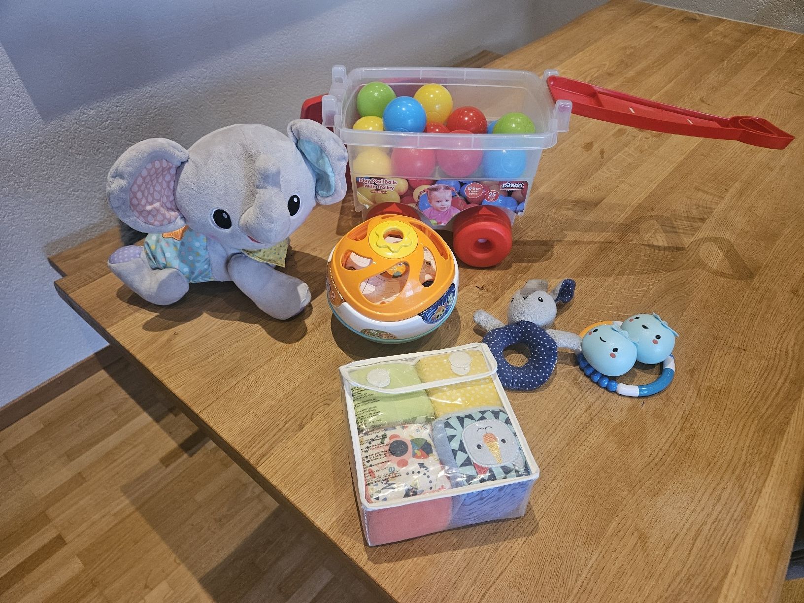 Giocattoli: Set Babyspielzeug – Usato da Volketswil venduto da lar_di24