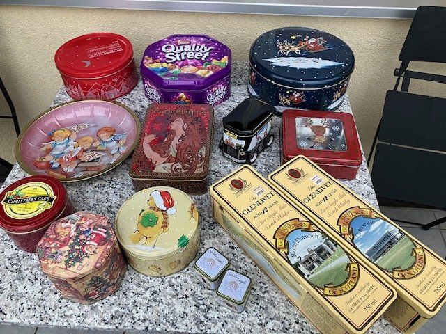 Toutes les décorations: Diverse Weihnachtsbüchsen – D'occasion à Zürich par JanetT01