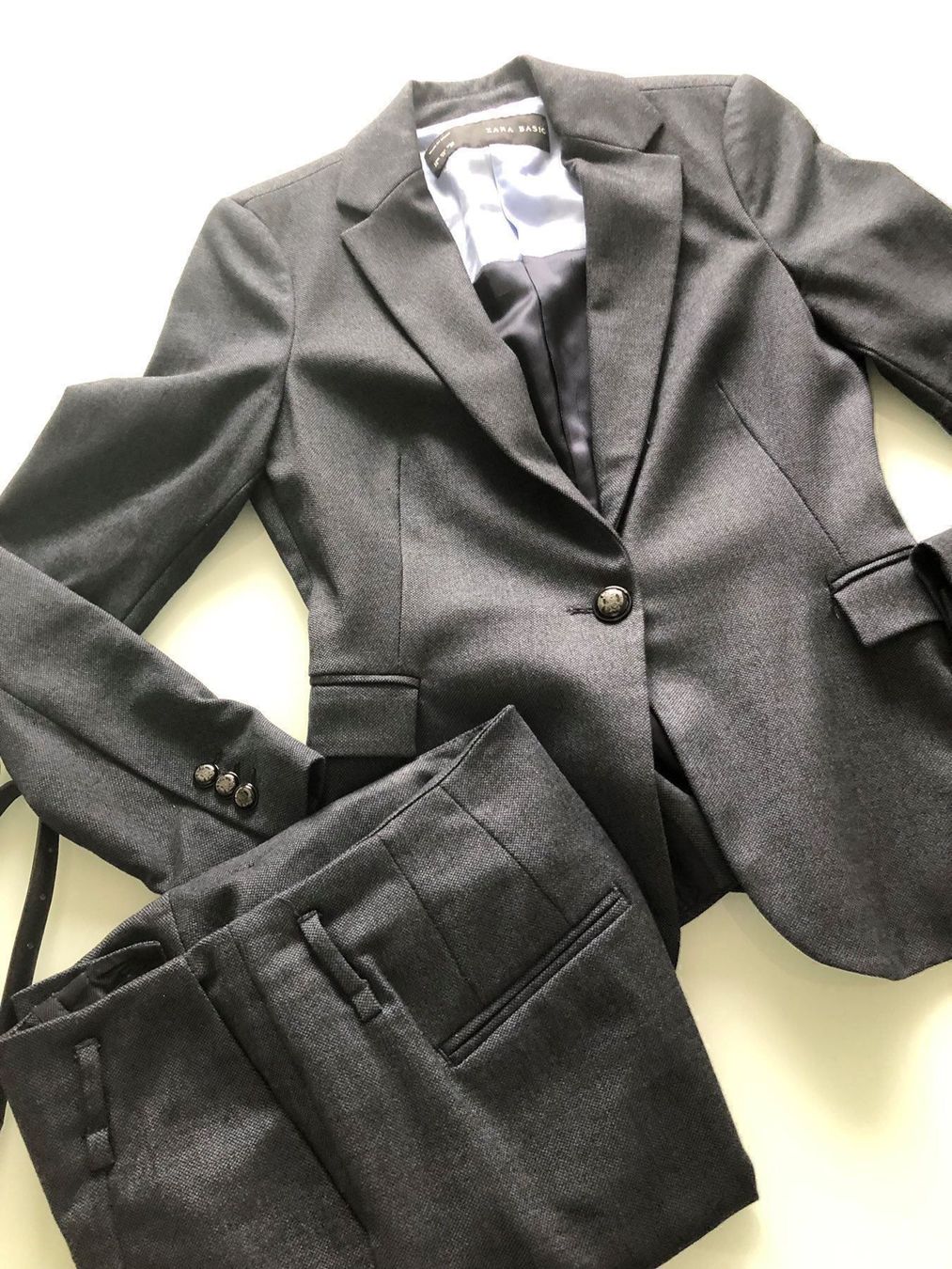 Costumi: Kostüm mit  hübsche Hosen – Nuovo e nell'imballaggio originale da Adliswil venduto da Jessik0