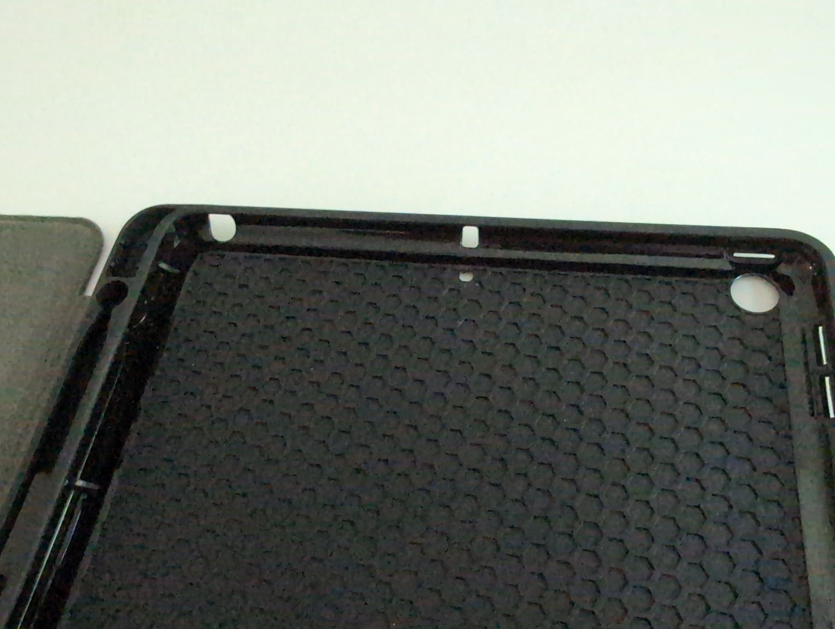 Covers & Borse: Cover Hülle Apple iPad 7. Generation DUX DUCIS – Usato da Liebefeld venduto da ph9284 4