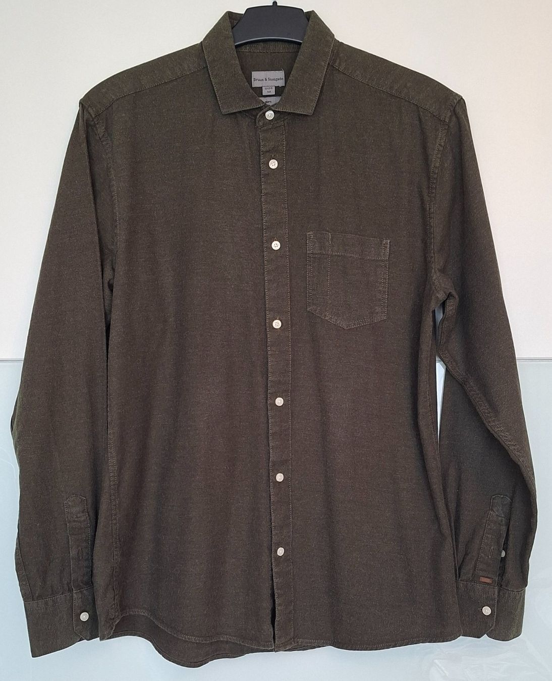 Camicie: Herrenhemd Slim Fit Grösse M – Usato da Feuerthalen venduto da kigo87