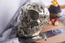 ✨Pyrit  Sparkling    Skull  ✨60mm x  45mm