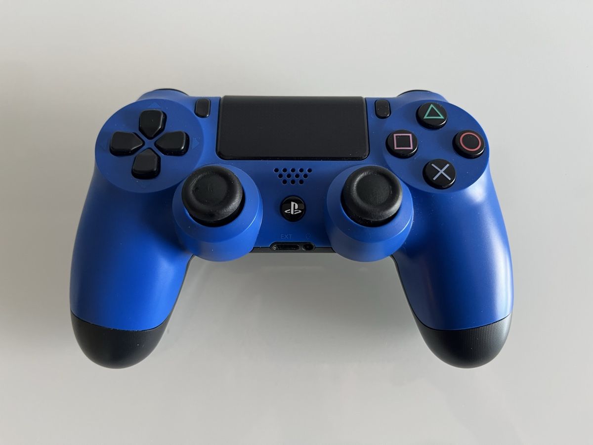 Sony Controller: Controller / Playstation 4 (verbindet nicht) – Difettoso da Volketswil venduto da asc_yp5h
