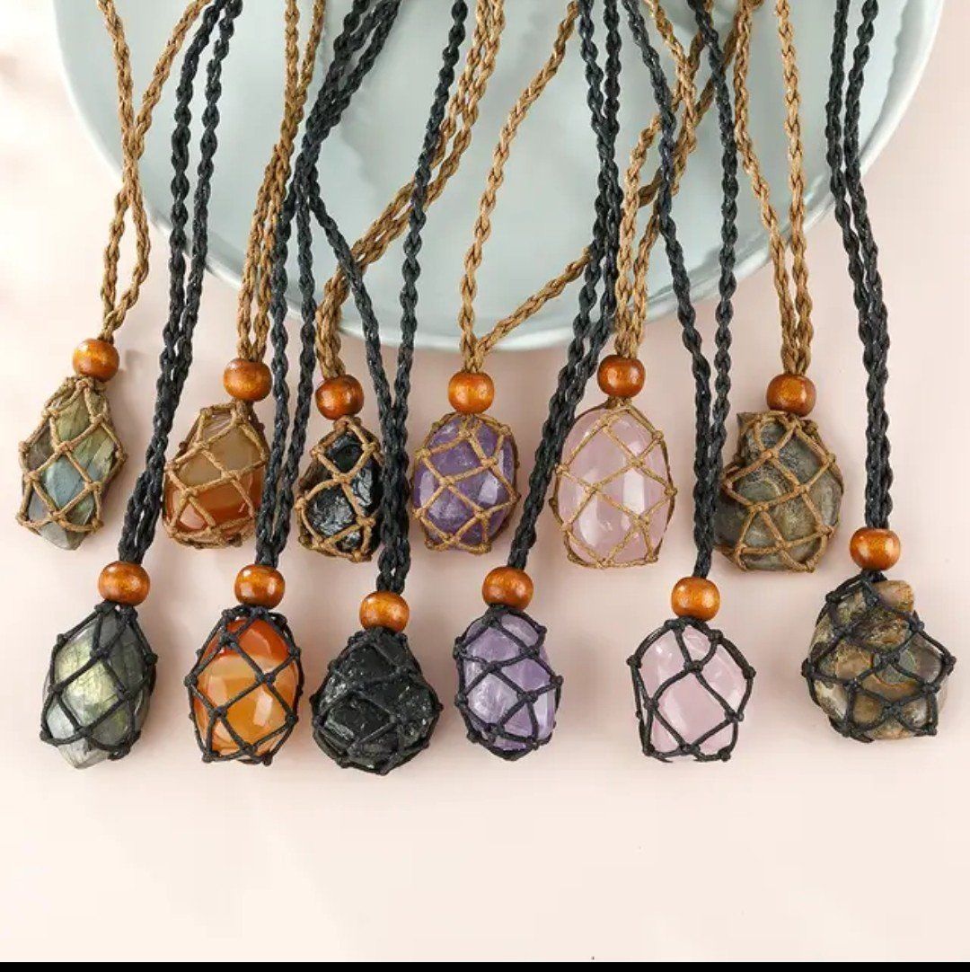 Pietre preziose: Crystal de Pierres roulee 3 pieces avec collier – Nuovo e nell'imballaggio originale da Vernier venduto da 19pigments 1