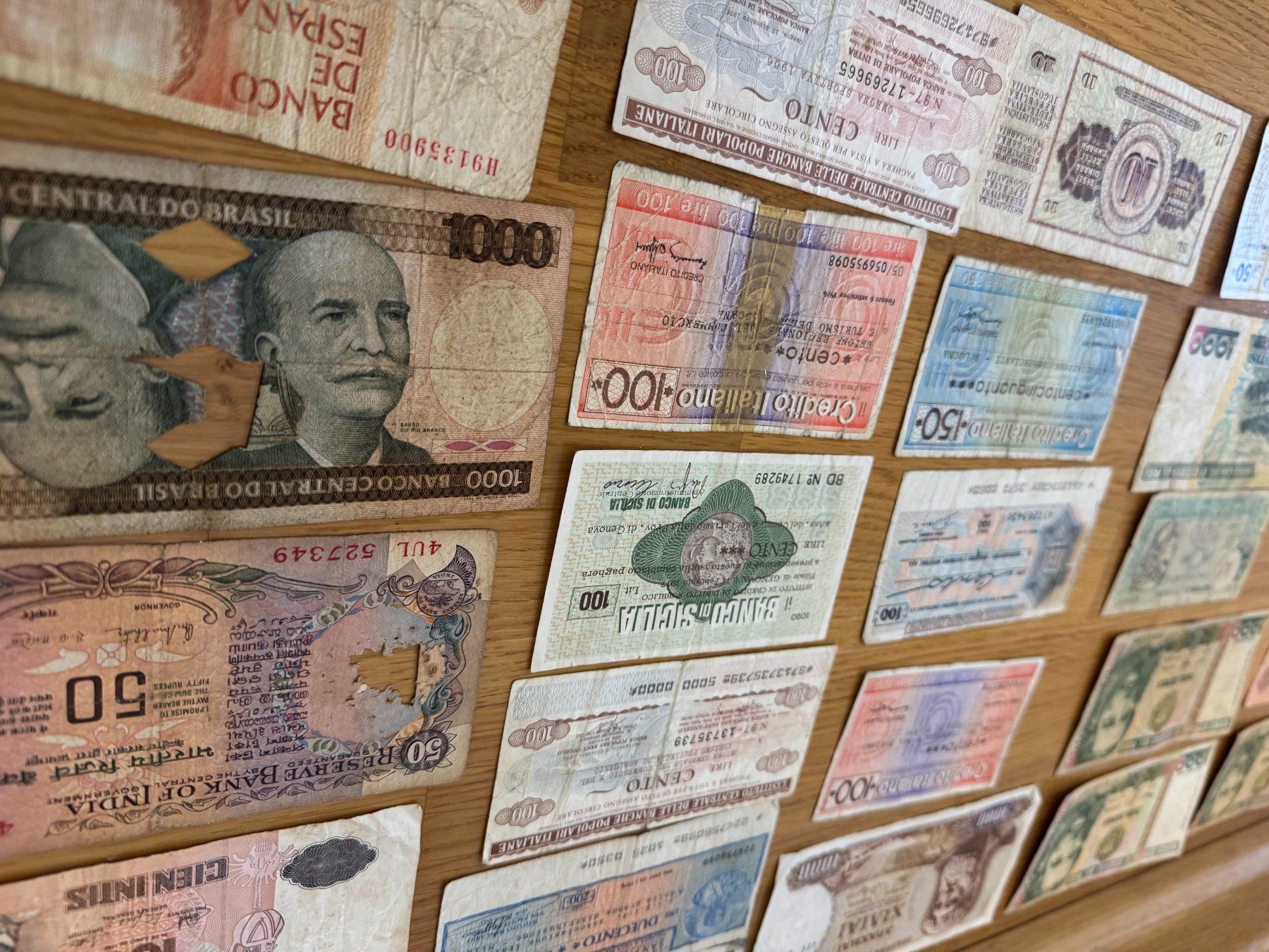 Banconote: Banknoten und Gutscheine – Usato da Wettingen venduto da Cyprus_one 1