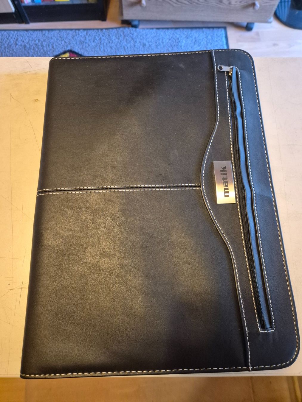 Valises & Sacs: Konferenzmappe A4 Matik mit Rechner – D'occasion à Pratteln par Motodrom