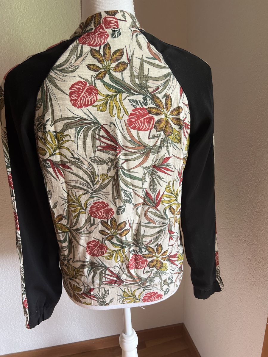 Jacken: YFL Damen Bomberjacke Gr. 34/36 – Gebraucht aus Linden von Annelie12 1
