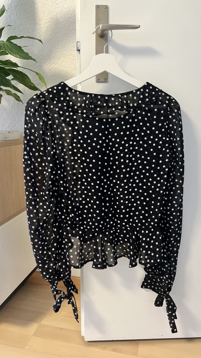 H&M Camicette: H&M Polka-Dot-Bluse, Größe 36 – Usato da Bern venduto da PrettyLittleWindow 1