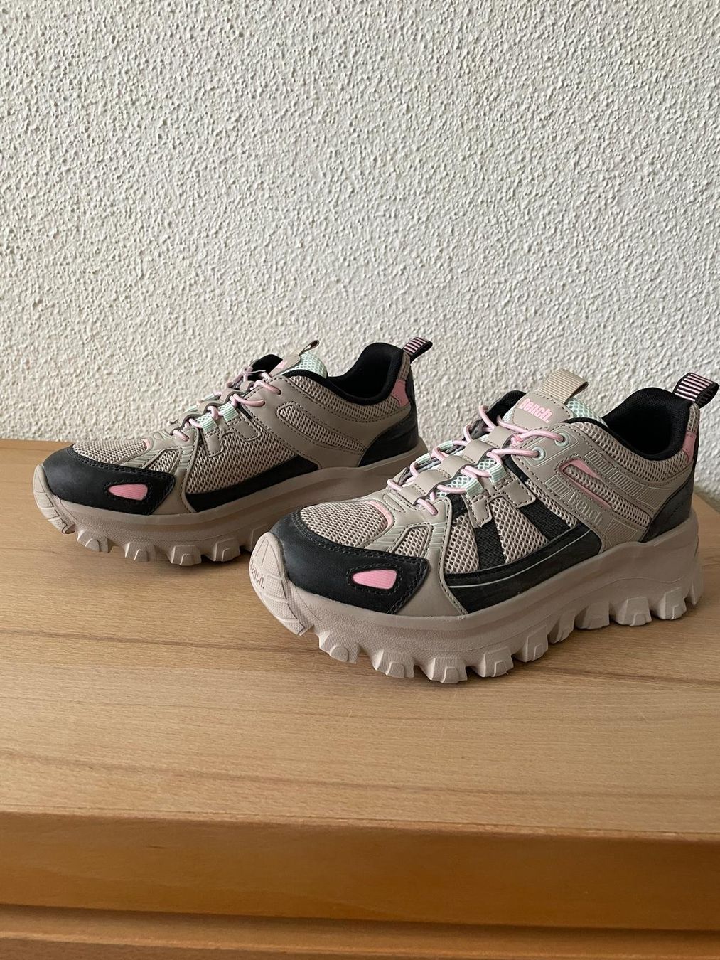 Bench Scarpe da donna: Sneaker Damenschuh "Bench" – Nuovo (secondo la descrizione) da Hinwil venduto da pipi46