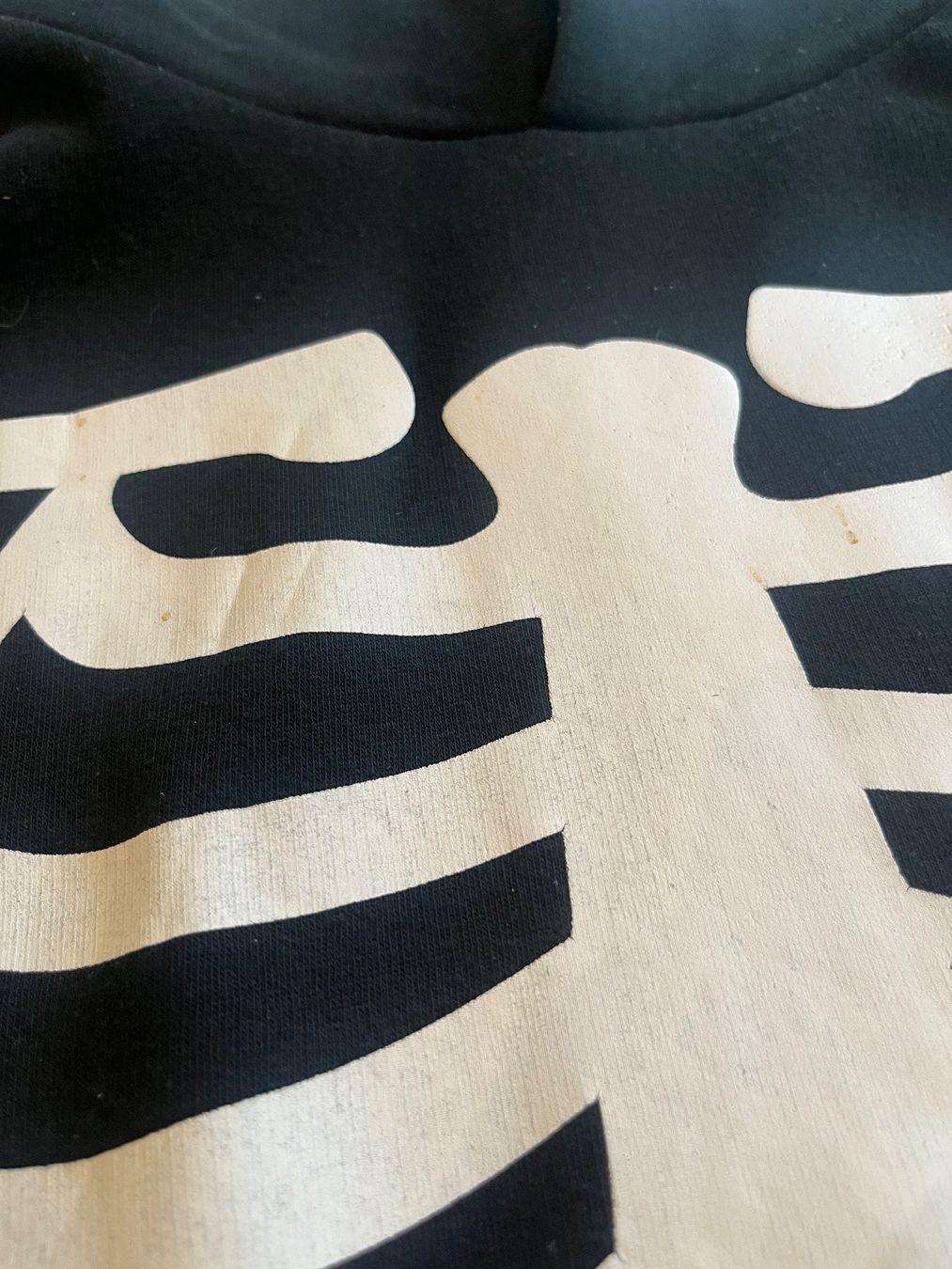 Maglioni & Felpe: Oversized Skelett Pullover von FSBN – Usato da Rebstein venduto da Raisinjosy 3