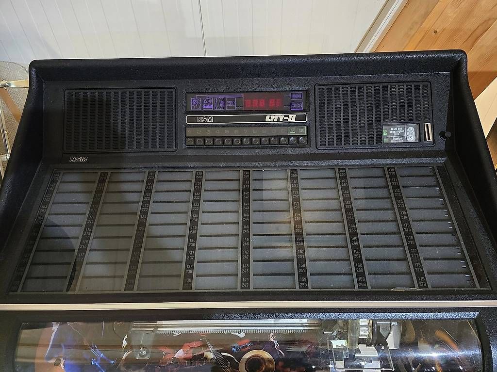 Jukebox: 2x Jukeboxen inkl. Platten – Usato da Grosswangen venduto da LUNI_Classic_Cars 1
