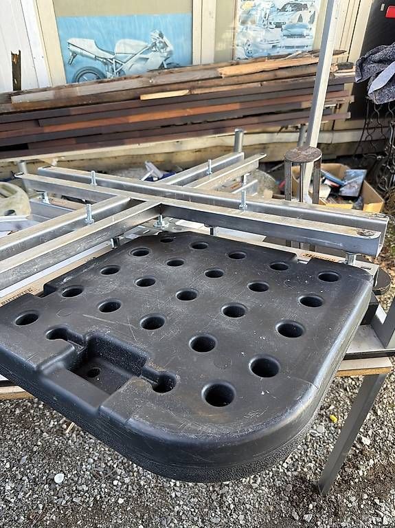 Altri mobili per ufficio: RIGGATEC Profi Beschwerungsplatten Set mit Ständer – Usato da Schlieren venduto da djambaza