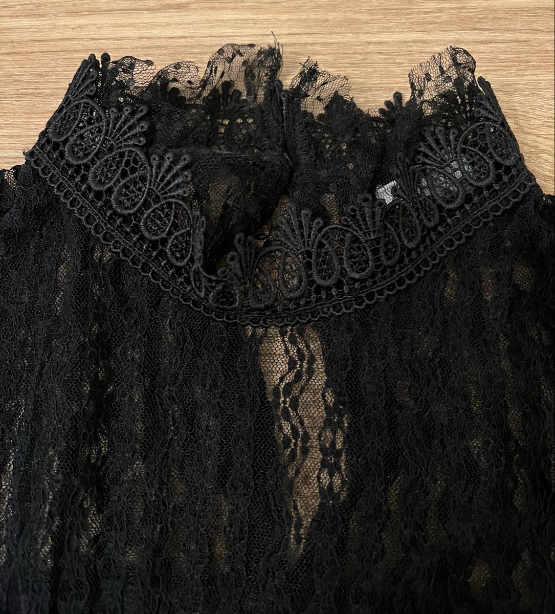 Vila Camicette: Schwarzes Spitzenshirt / Spitzenbluse /Steampunk/Gothic/Vila – Nuovo (secondo la descrizione) da Biel/Bienne venduto da LadyDita 1