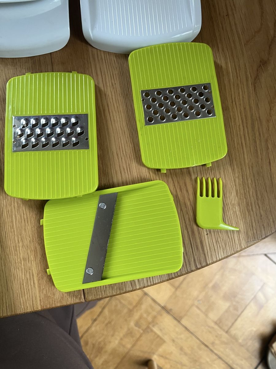 Küchengeräte: Gemüsehobel Set mit Auffangbehälter / Mandoline – Gebraucht aus St. Gallen von Allu90er 3