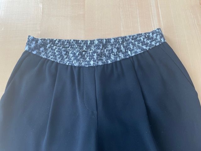 Marc Cain Hosen: Schwarze leichte Sommerhose MarcCain Gr. 38 – Gebraucht aus Zürich von Carmen06 1
