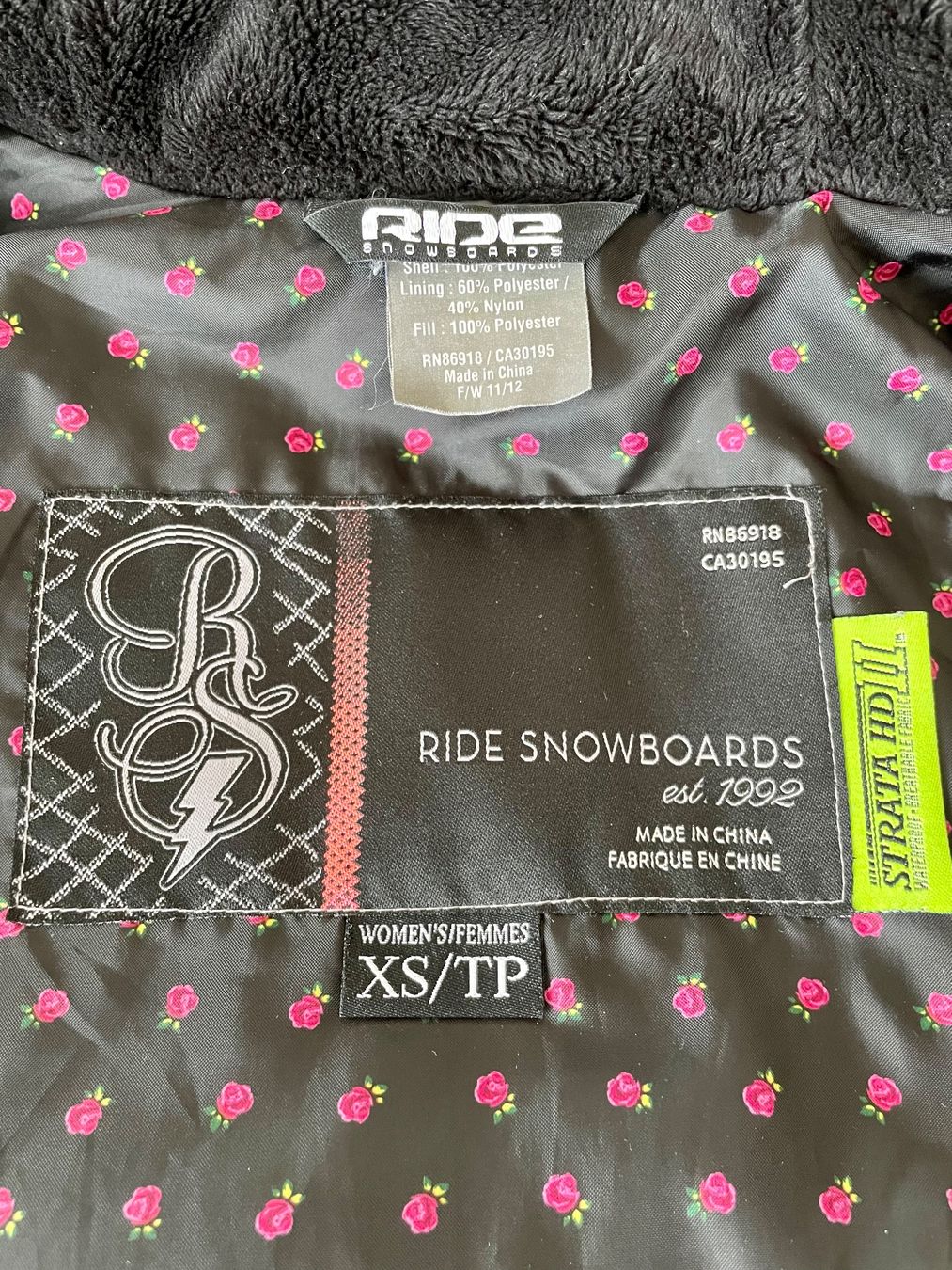 Giacche: GENTLY USED SNOWBOARD / SKI JACKET, SIZE XS – Usato da Forch venduto da ele_9gsf 3