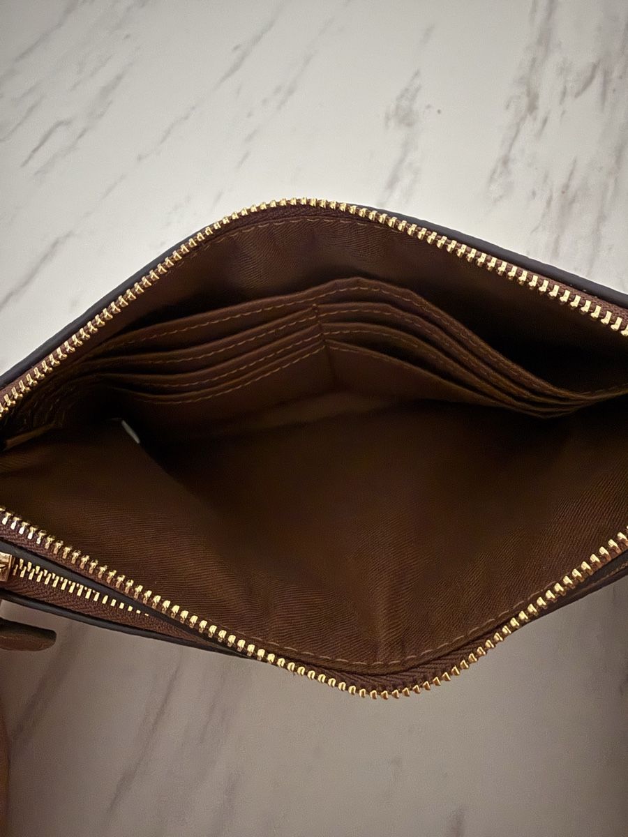 Coach Taschen für Damen: COACH Clutch braun Monogramm – Gebraucht aus Niedergösgen von RobSim94 2
