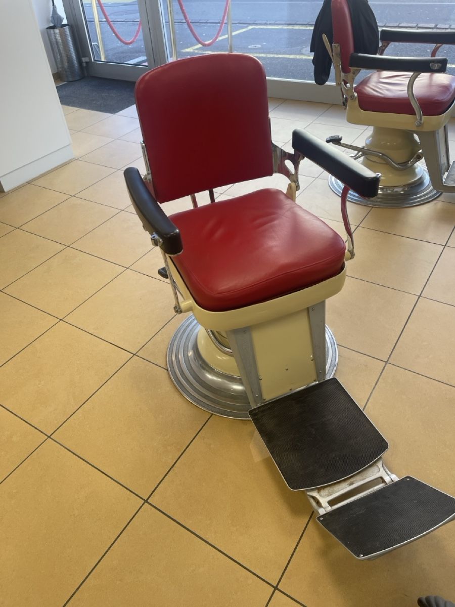 Sedie: Barber Frisursthul – Usato da winterthur venduto da mattia011 1