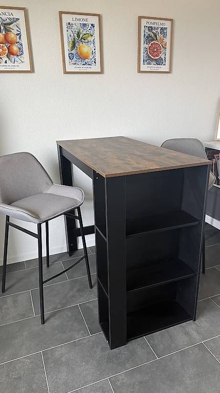Tische: Bartisch mit Barhocker – Gebraucht aus Bern von c_macir 1