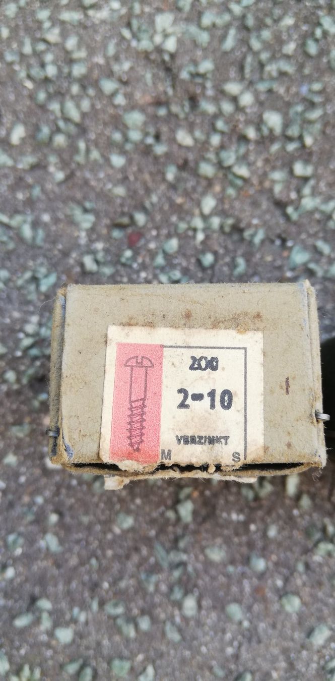 Tutti gli attrezzi: 2 Packungen mit kleinen Schrauben ab 1Fr. – Nuovo (secondo la descrizione) da Thun venduto da Matthias72 1