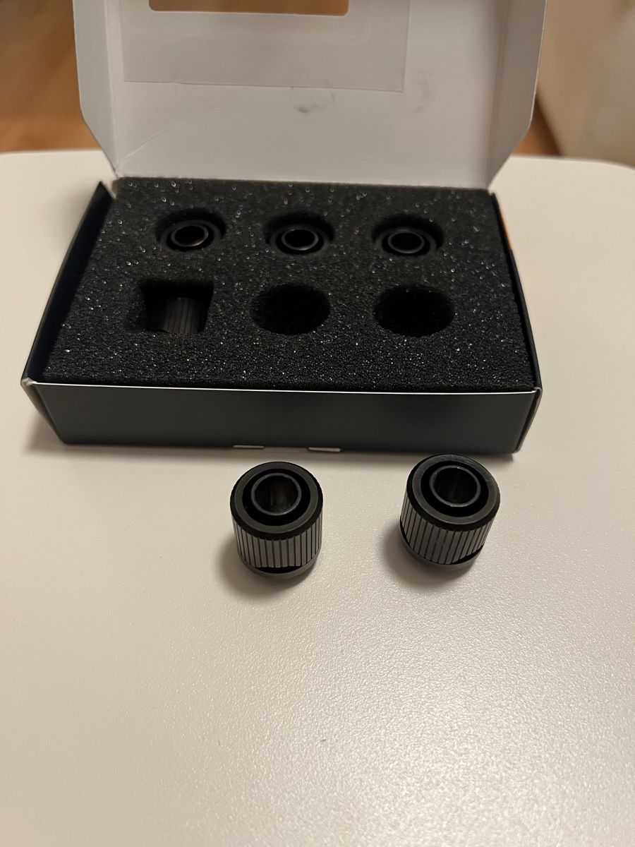 EKWB Custodie: EKWB EK-Quantum Torque STC 10/13 - 6er-Pack – Usato da Uster venduto da Ledronnie 3