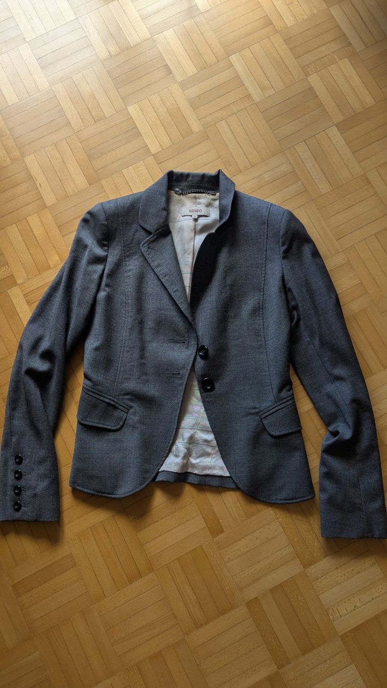 Kenzo Vestes: Damenblazer Kenzo 36 – D'occasion à Feuerthalen par ale_8zjl