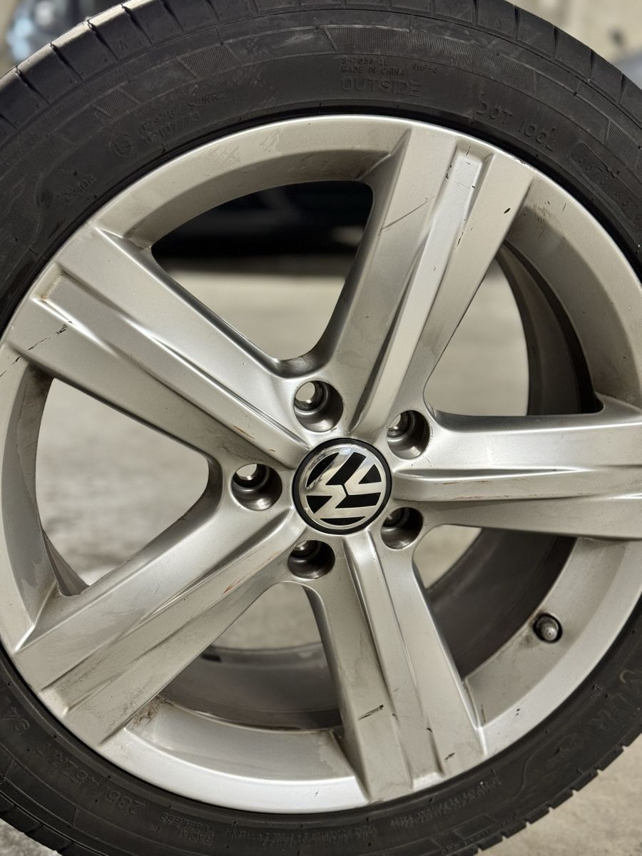 Volkswagen Pneumatici & Ruote complete: Sommerreifen Star-Performer – Usato da Emmen venduto da Leoni101