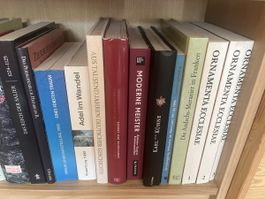 Büchersammlung Geschichte Ausstellungskataloge