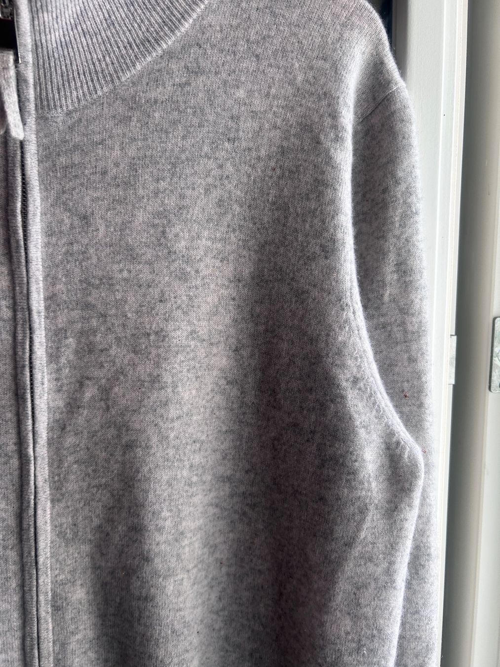 Jacken: Hellgrauer Kaschmir Cardigan - Gr. XL – Gebraucht aus Illnau von Monkky 5