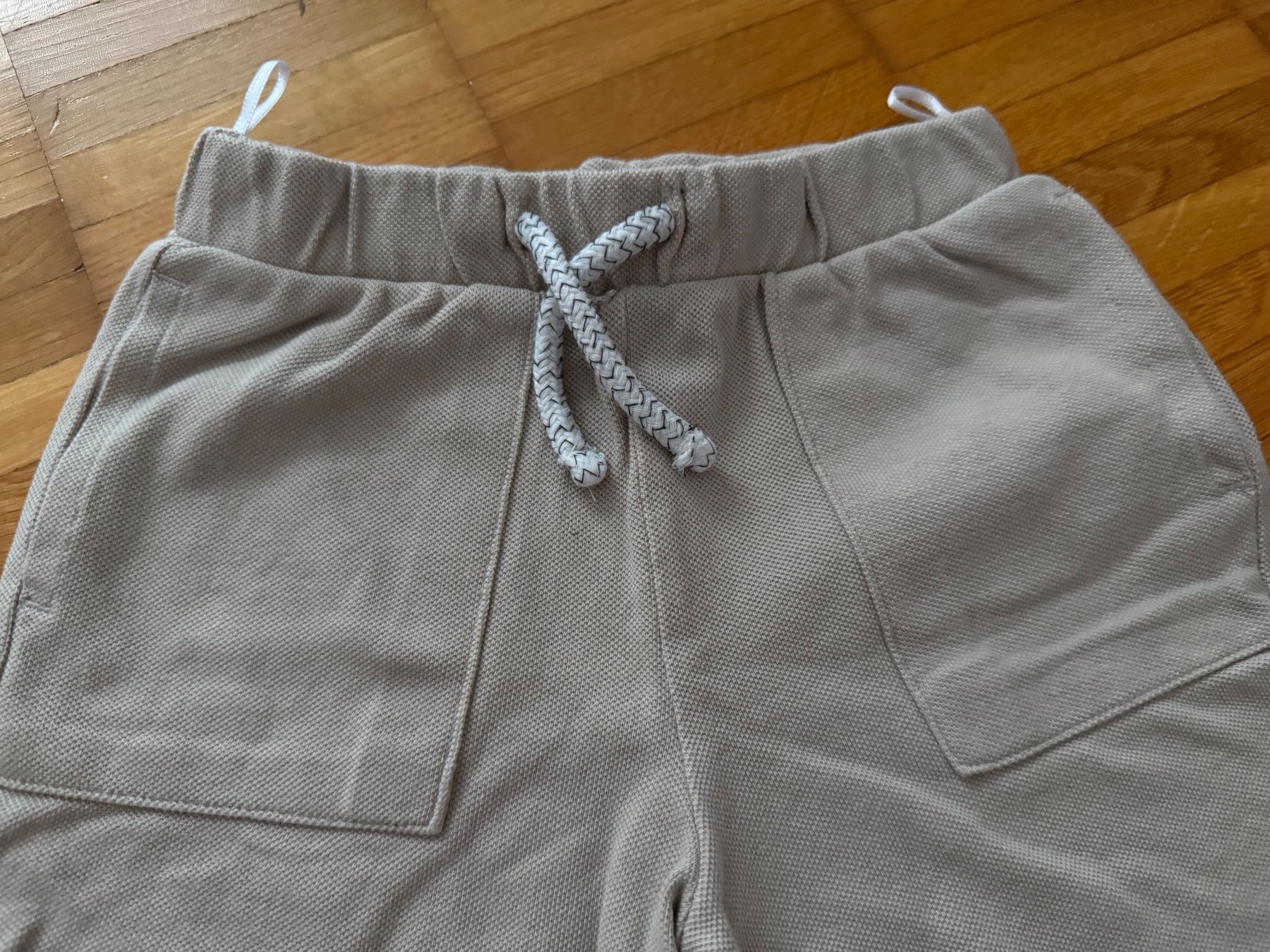 C&A Pantaloni: C&A kurze Hose Gr 98 – Nuovo (secondo la descrizione) da Richterswil venduto da Eunoia85 1