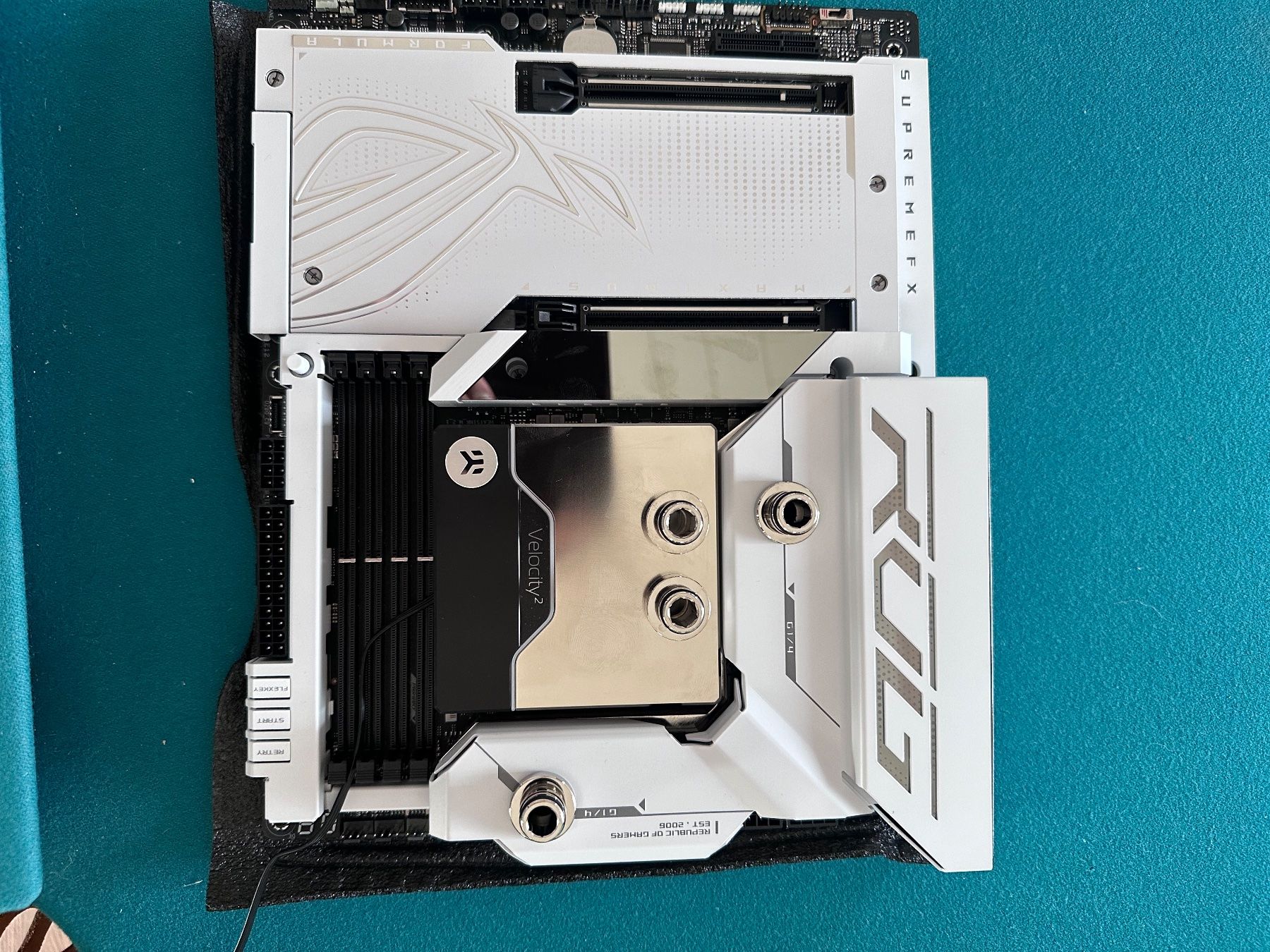 PCs: Pc gaming waterforce high-end. – Gebraucht aus Pomy von ltghost 2
