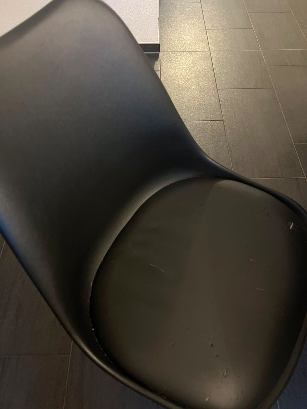 Sedie: 4x Schwarze Stühle gebraucht – Usato da Zollikofen venduto da fcl_8hvs 2