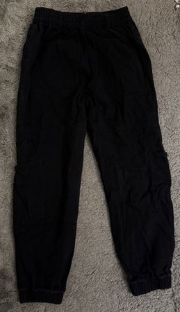 Schwarze Cargo Hose für den Herbst - Top Zustand!