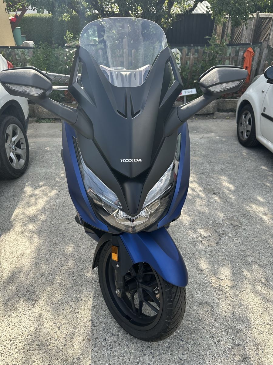 Honda Scooter: Scooter Honda Forza 125 – Usato da Penthalaz venduto da Yann3688