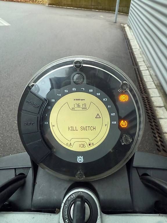 Strada: Husqvarna Svartpilen 701  ab MFK, top gepflegt – Usato da Zürich venduto da hch_5kgv 3