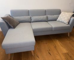 Hellblaues Sofa mit Chaise Lounge - Kaum genutzt!