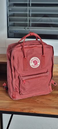 Fjällräven Kånken Rucksack, Tiptoper Zustand, Farbe Rot