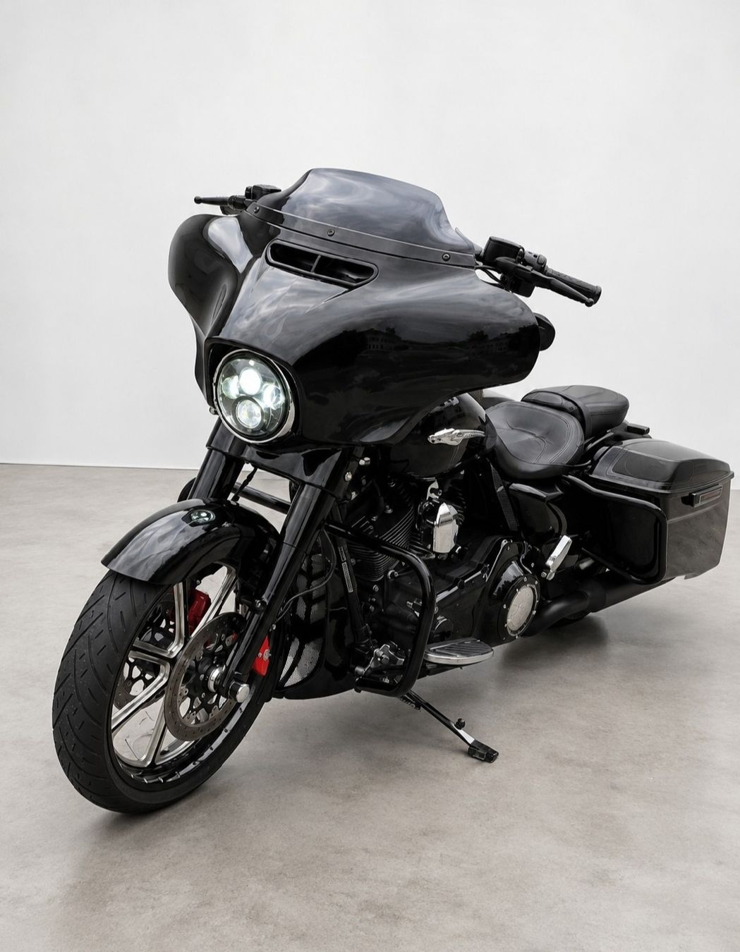 Harley-Davidson Touring: Harley Davidson Streetglide CVO 2016 ABS – Gebraucht aus Sursee von PFmatthias